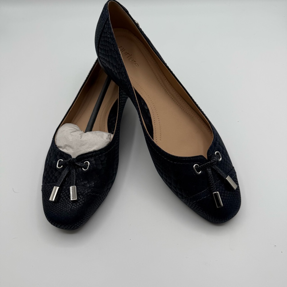 Nurture 8.5 Women's Shoes Flats Navy Snakeskin Pattern Tassels Comfort NEW